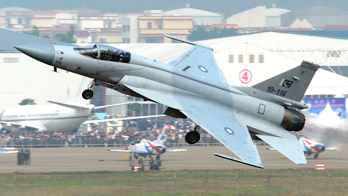 Pakistani fighters jet best image