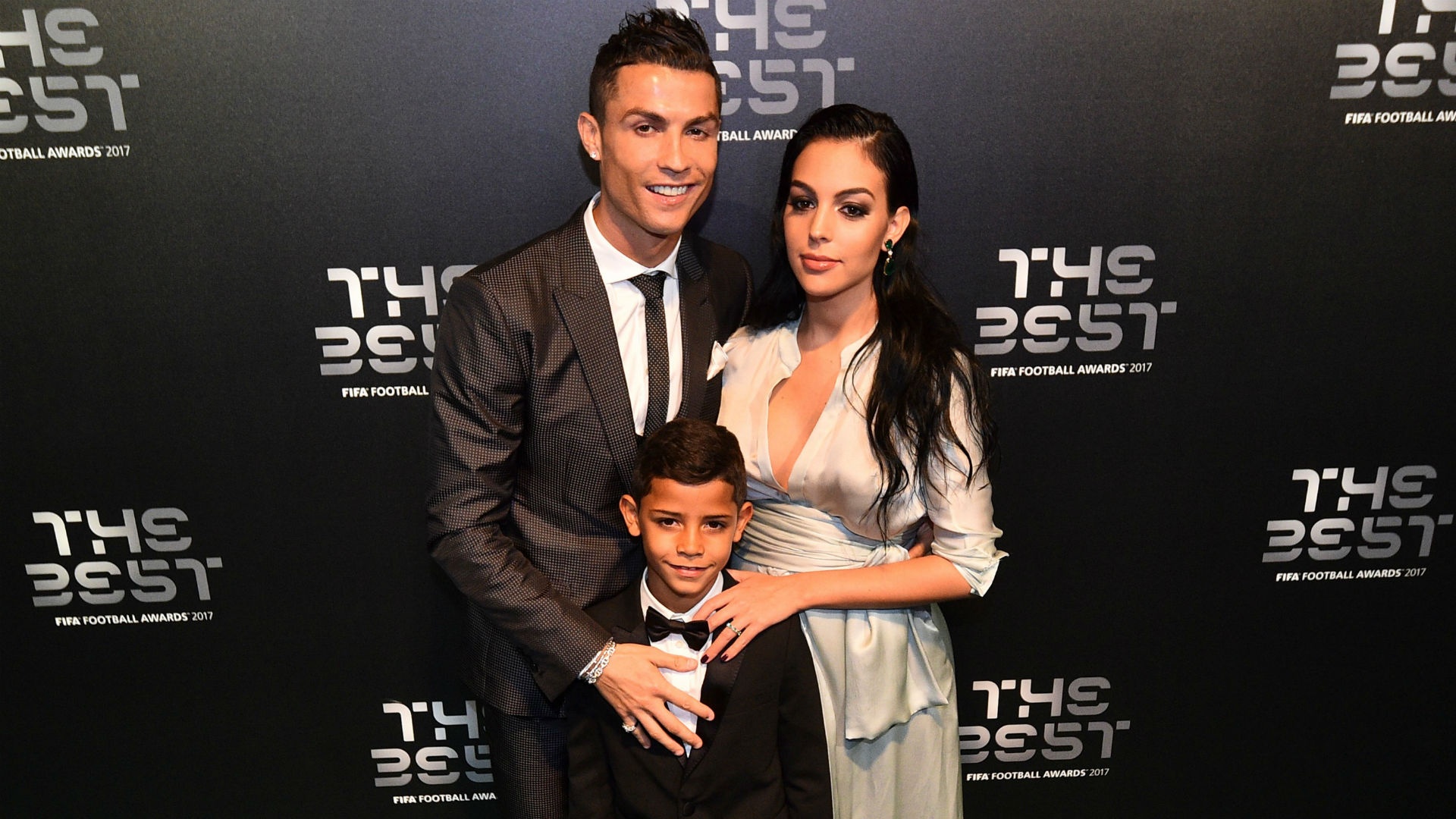 Cristiano Ronaldo and his wife image download